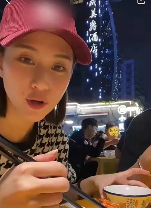 吃瓜直播娱乐圈新瓜资料,直播揭秘明星幕后故事